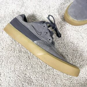 Nike SB Shane O’neill Signature Skate Shoe Gray Size 6 Gum Sole